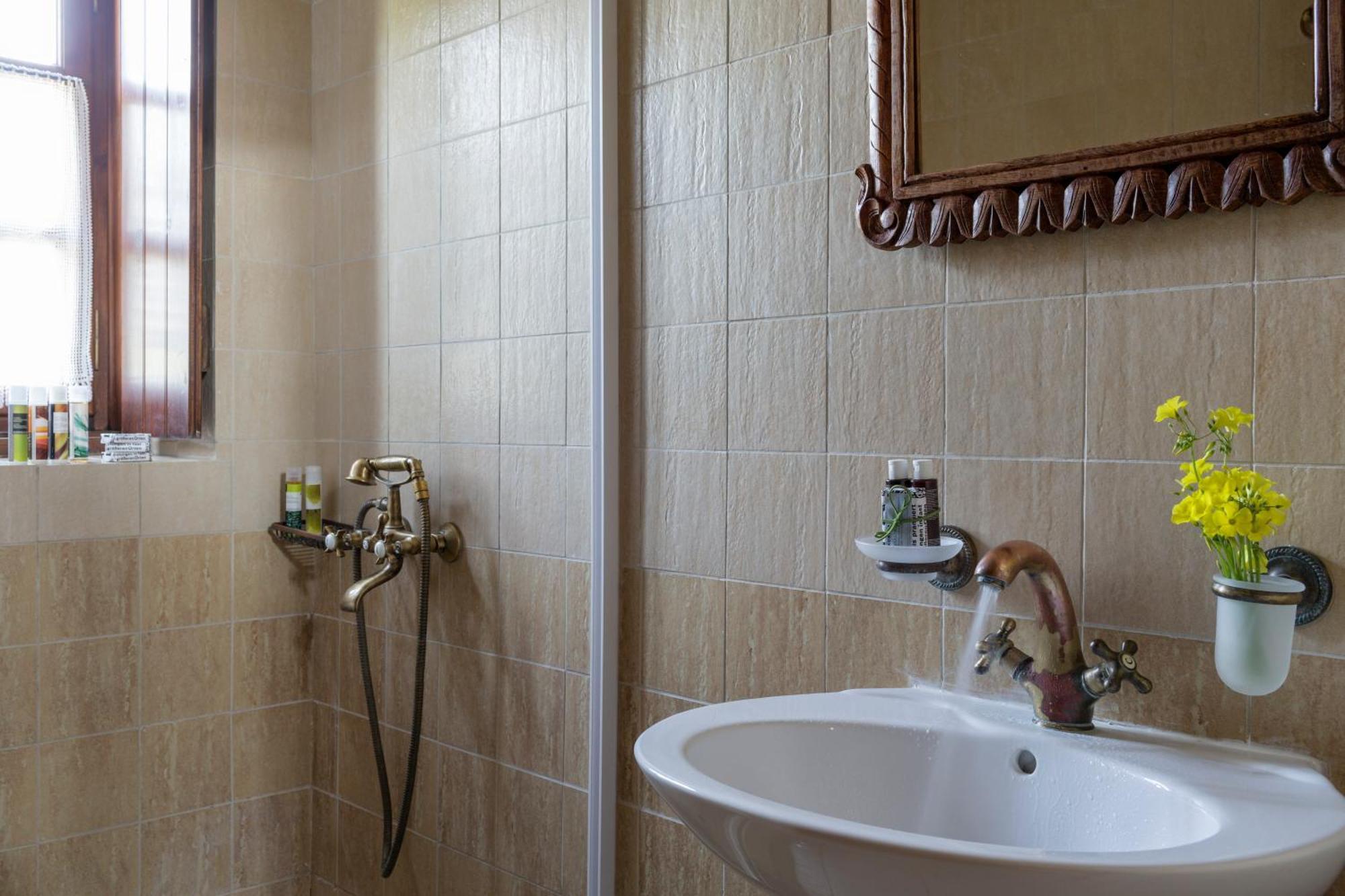 Agroktima Guest House Leonidio Luaran gambar